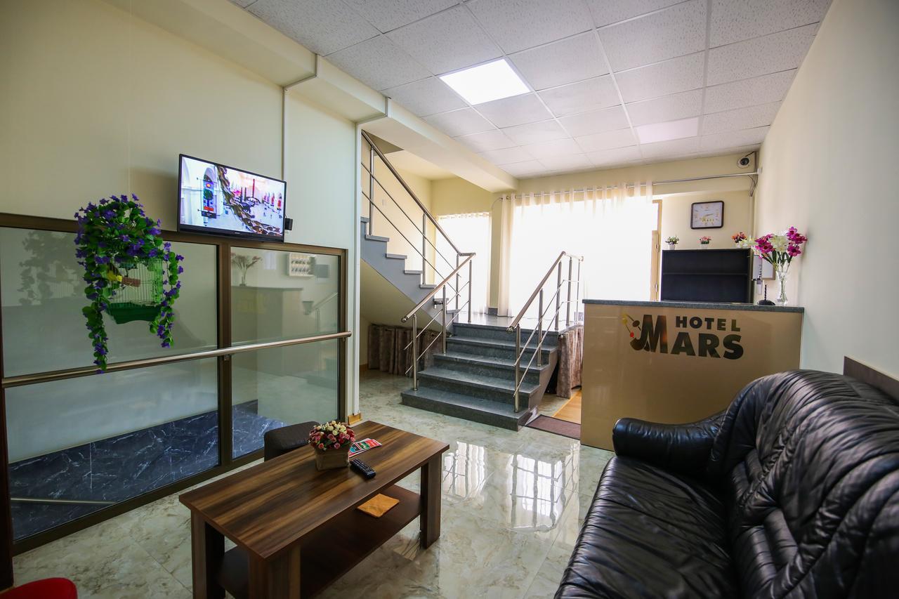 Hotel Mars Зугдиди Экстерьер фото