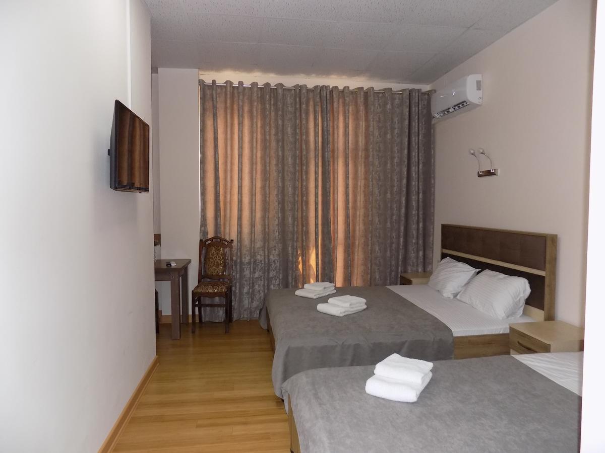 Hotel Mars Зугдиди Экстерьер фото
